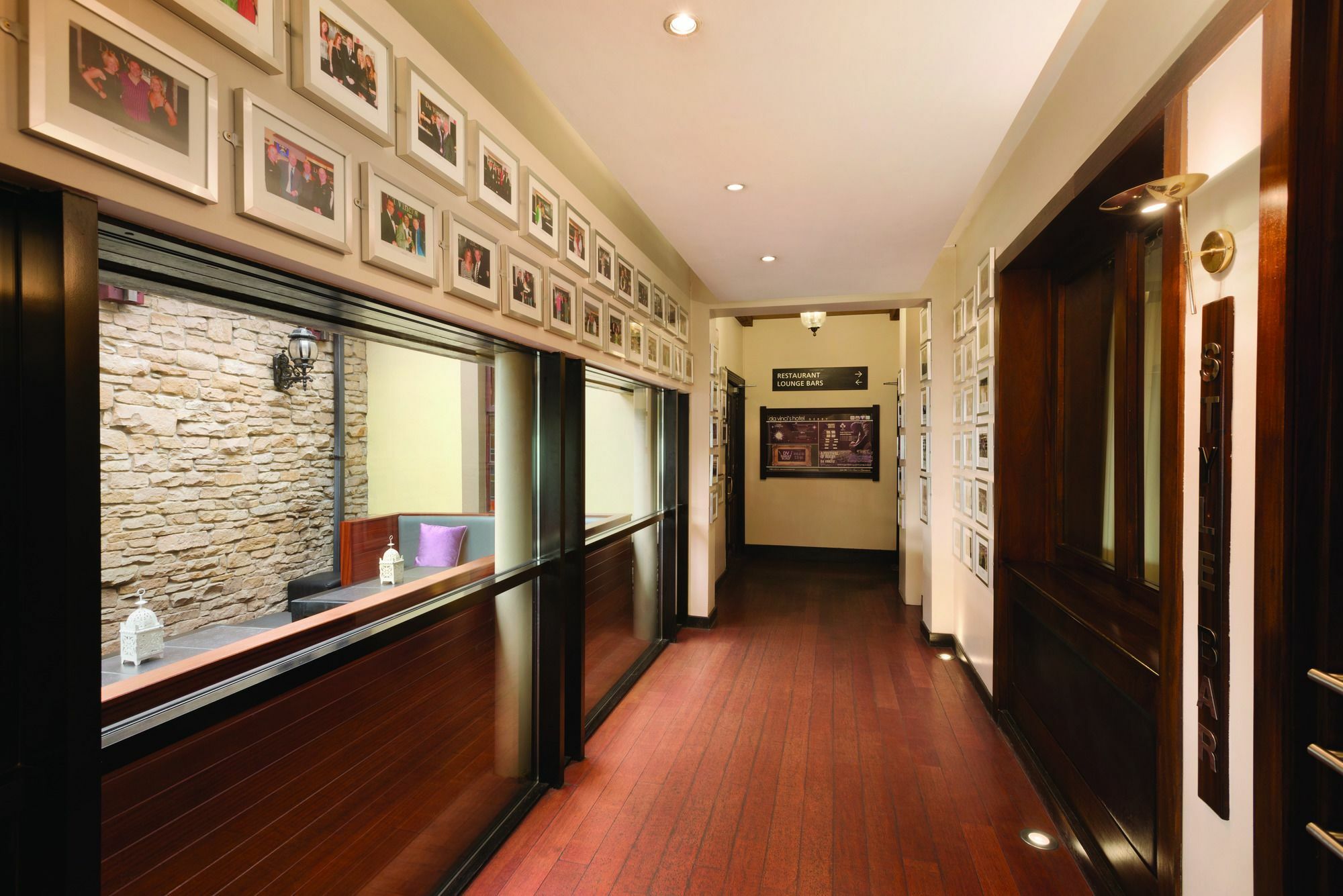 Da Vinci'S Hotel Londonderry Exterior photo